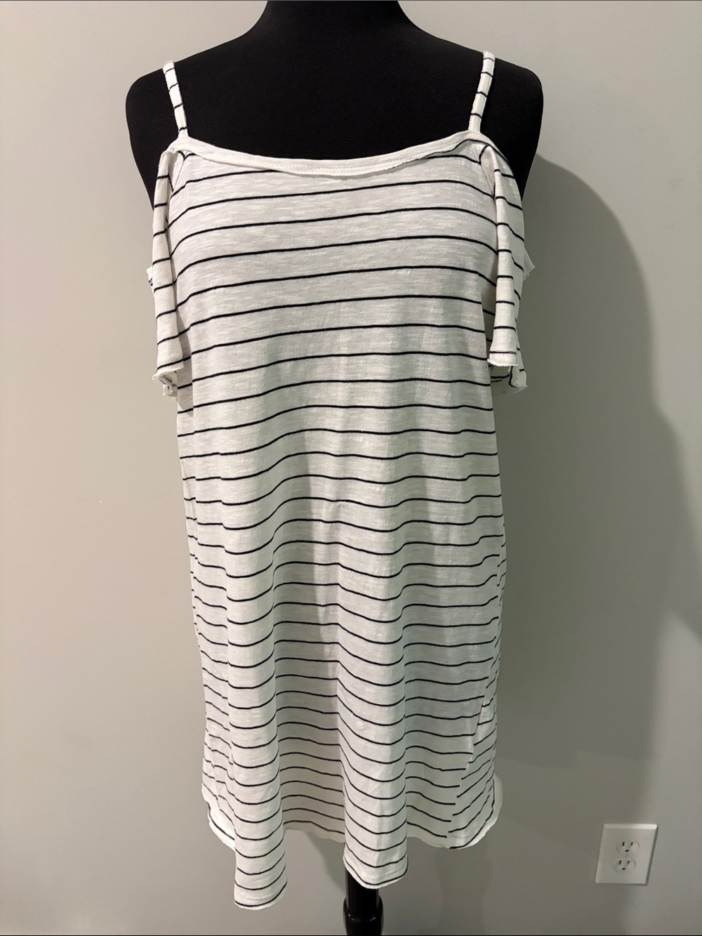 Billabong Striped Cold-Shoulder Swim Coverup Dress in White and Black Size M